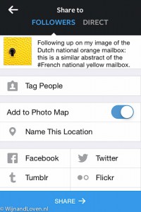Delen van de Instagramfoto van de gele brievenbus.